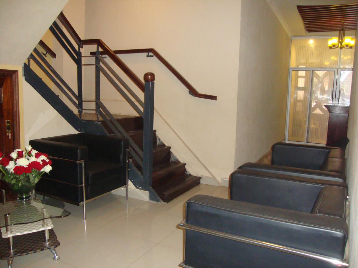 Ash White Hotel Nairobi Exteriör bild