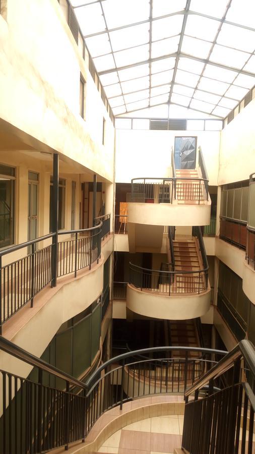 Ash White Hotel Nairobi Exteriör bild