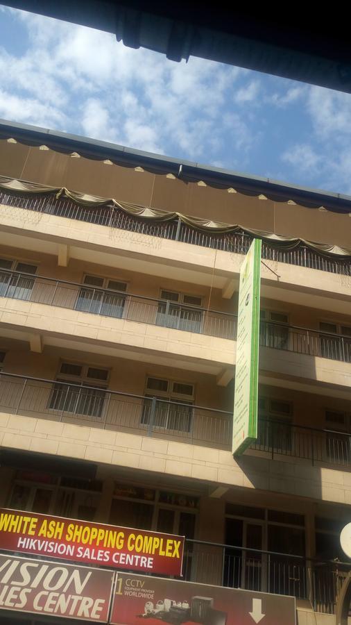 Ash White Hotel Nairobi Exteriör bild