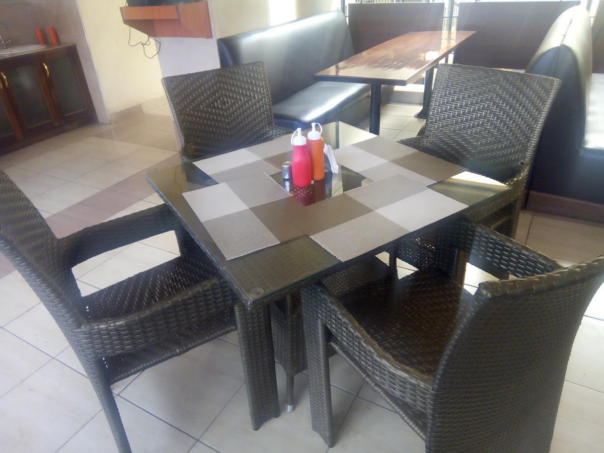 Ash White Hotel Nairobi Exteriör bild