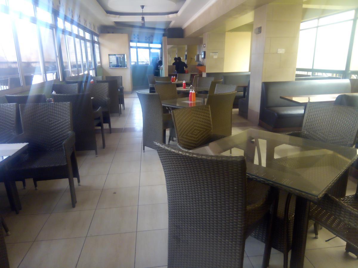 Ash White Hotel Nairobi Exteriör bild