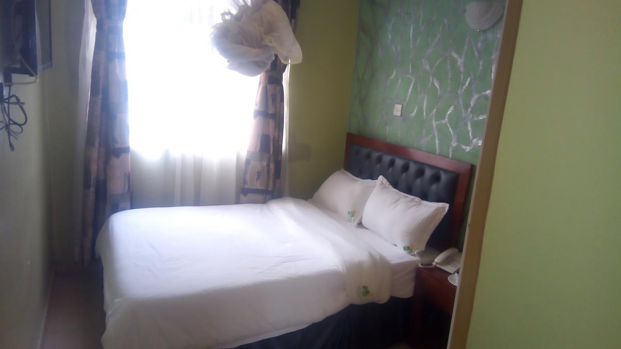 Ash White Hotel Nairobi Exteriör bild