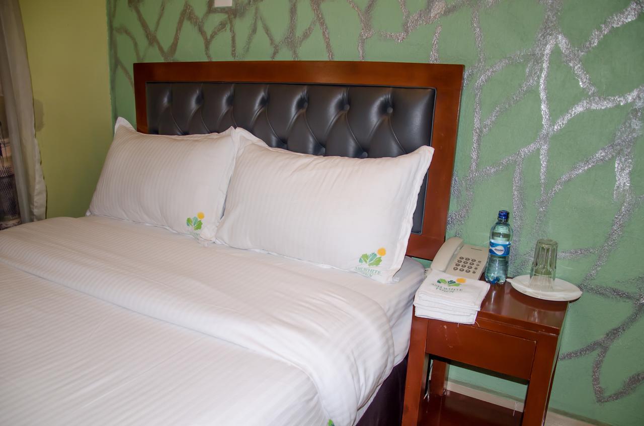 Ash White Hotel Nairobi Exteriör bild
