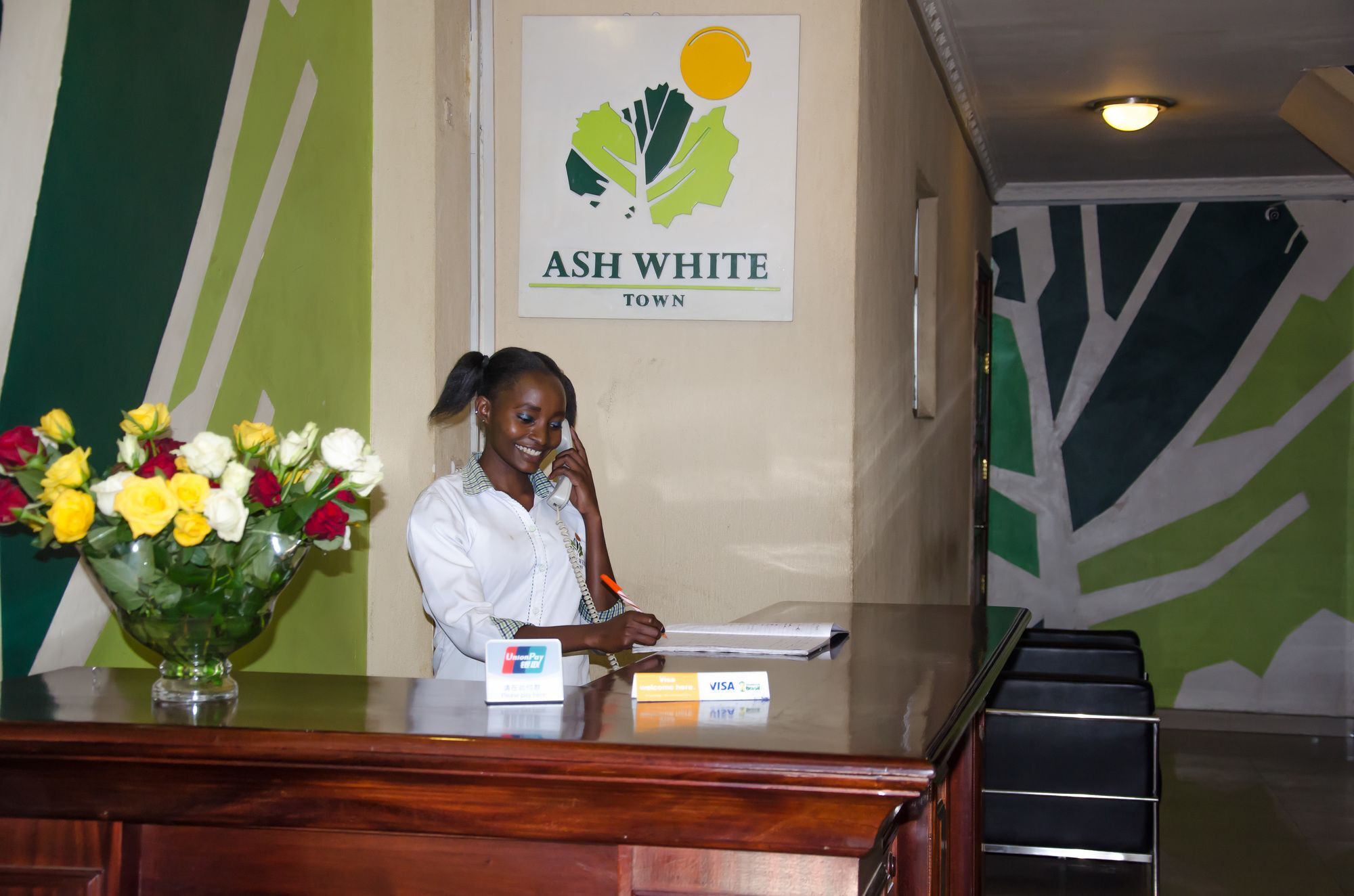 Ash White Hotel Nairobi Exteriör bild